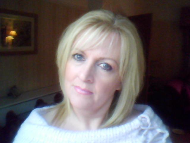 Tinaleana 52 From Swindon Is A Local Granny Looking For Casual Sex