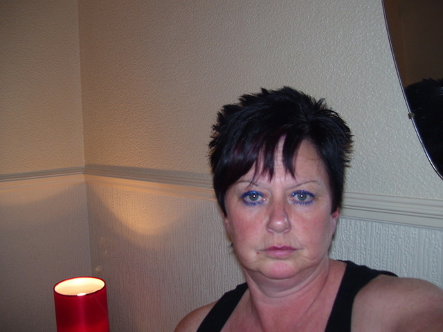 Linda From Doncaster Is A Local Granny Looking For Casual Sex