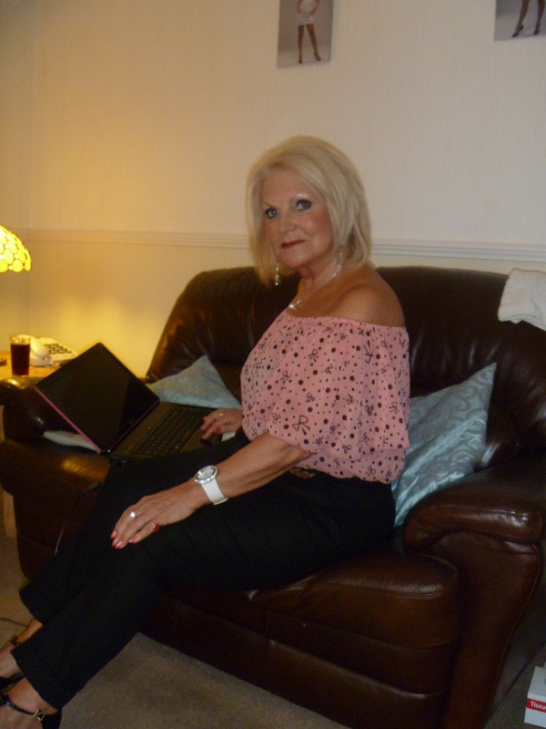 Cathdyson 64 From Gateshead Is A Local Granny Looking For Casual Sex