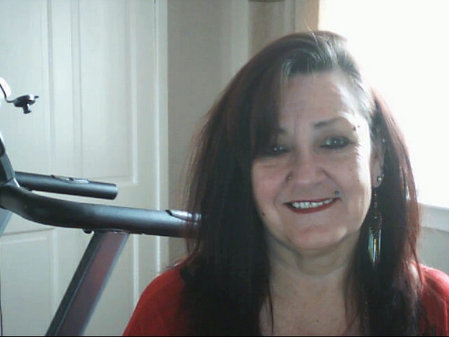 Lizandra52 61 From Glasgow Is A Local Granny Looking For Casual Sex