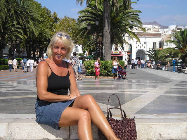 Mesugermesweetmeplum, 59, From Torquay Is A Local Granny Looking For 