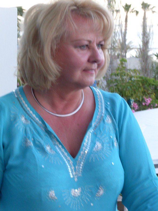 Mb Crb93715 57 From Ipswich Is A Local Granny Looking For Casual Sex