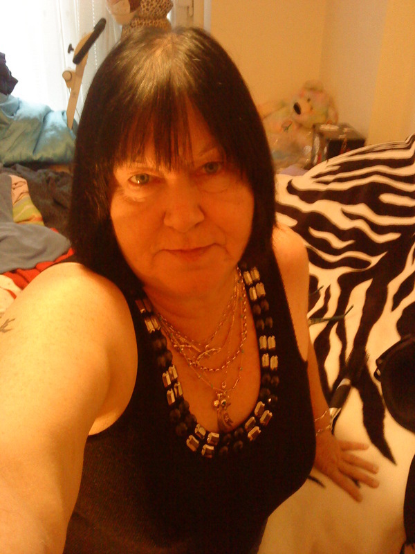 Xxpamela1xx 56 From London Is A Local Granny Looking For Casual Sex