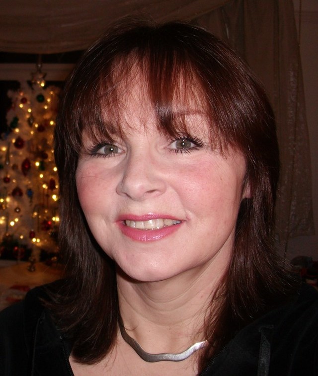 Cuddles 51 54 From Glasgow Is A Local Granny Looking For Casual Sex