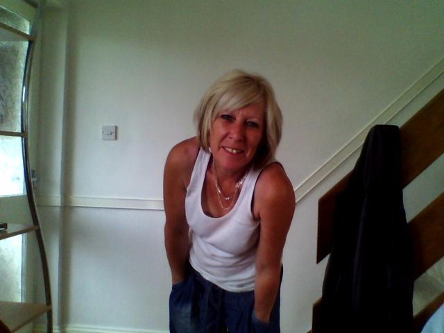 Jewls59 54 From Bristol Is A Local Granny Looking For Casual Sex