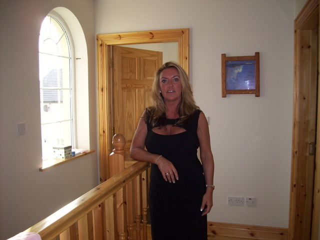 Martinilady 51 From Glasgow Is A Local Granny Looking For Casual Sex