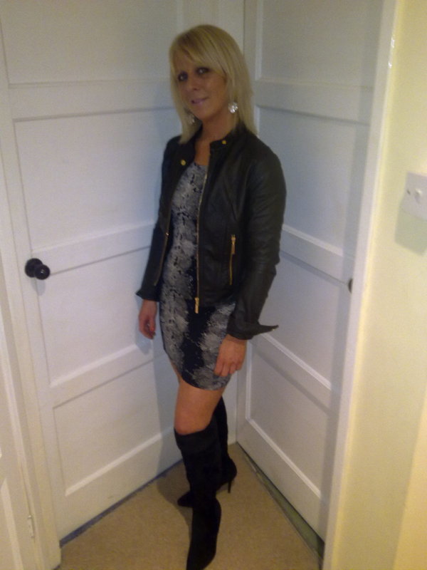 Boho63 51 From Amersham Is A Local Granny Looking For