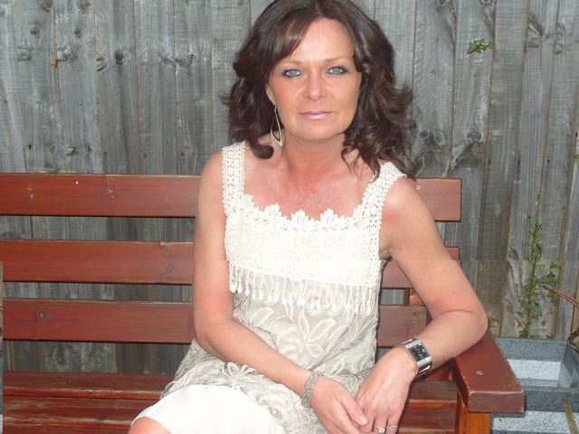 Brunette 62 51 From Nottingham Is A Local Granny Looking For Casual