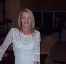 mollymandy2, 50, from Grimsby is a local granny looking for casual sex