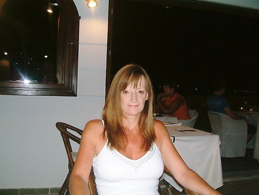 Bexieb 50 From SouthendonSea Is A Local Granny Looking For Casual