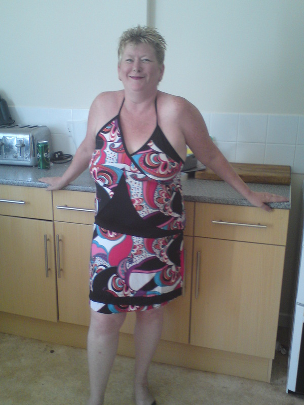 goingtohavesomefunnow, 48, from Portsmouth is a local granny looking