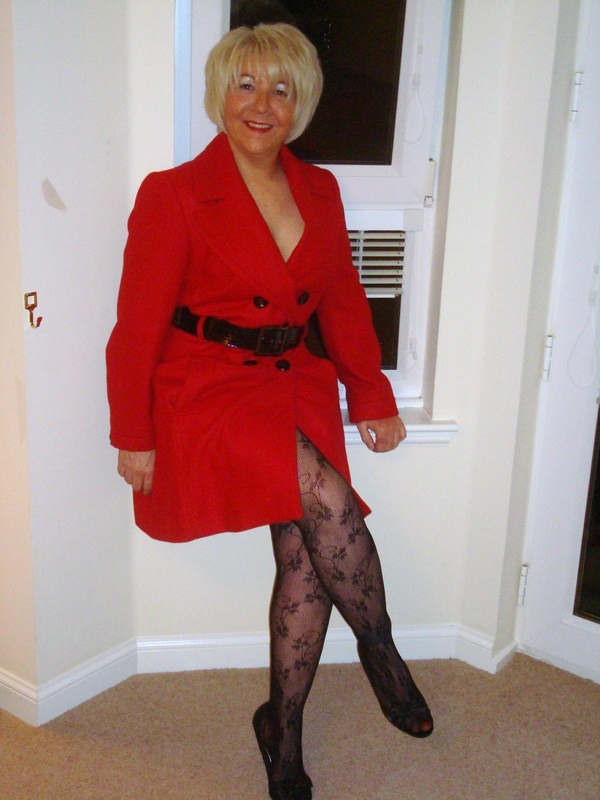 rosebud776, 47, from Dundee is a local granny looking for casual sex ...
