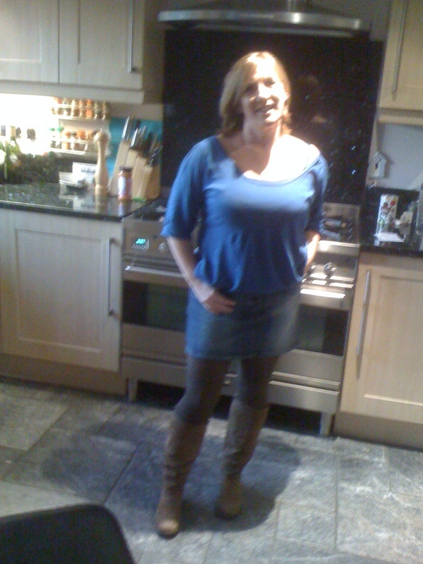 Redro68 49 From Farnham Is A Local Granny Looking For