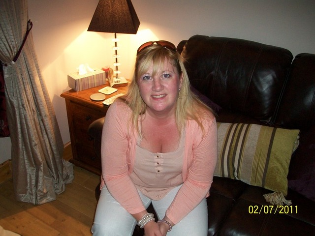 Bluelily42 45 From Perth Is A Local Granny Looking For Cas