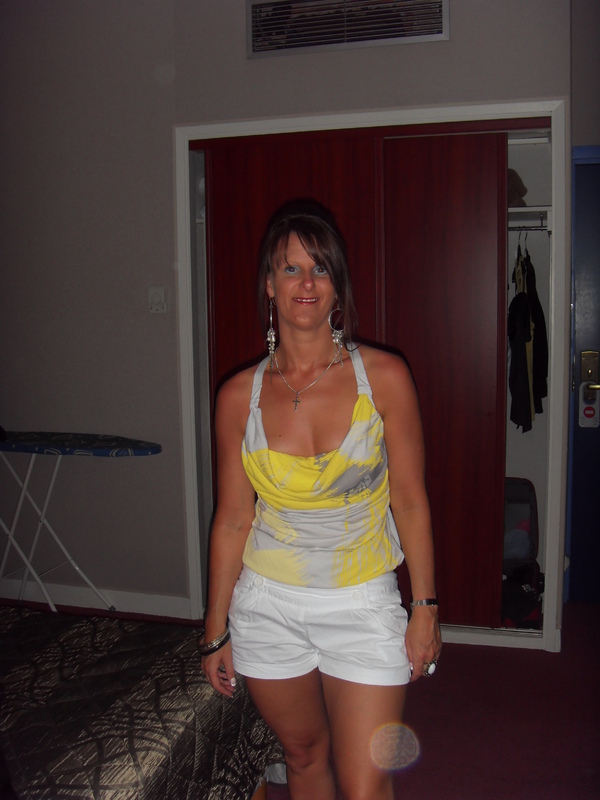 Iamme06 40 From Redditch Is A Local Milf Looking For A Sex Date 